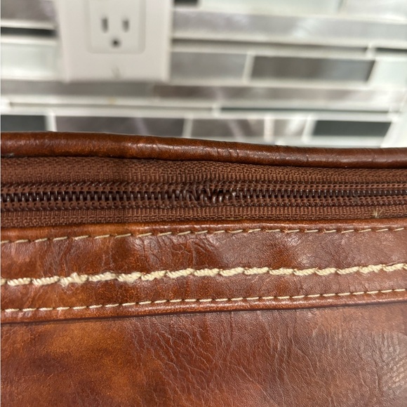 B.O.C. Spacious Brown Crossbody - Picture 4 of 7